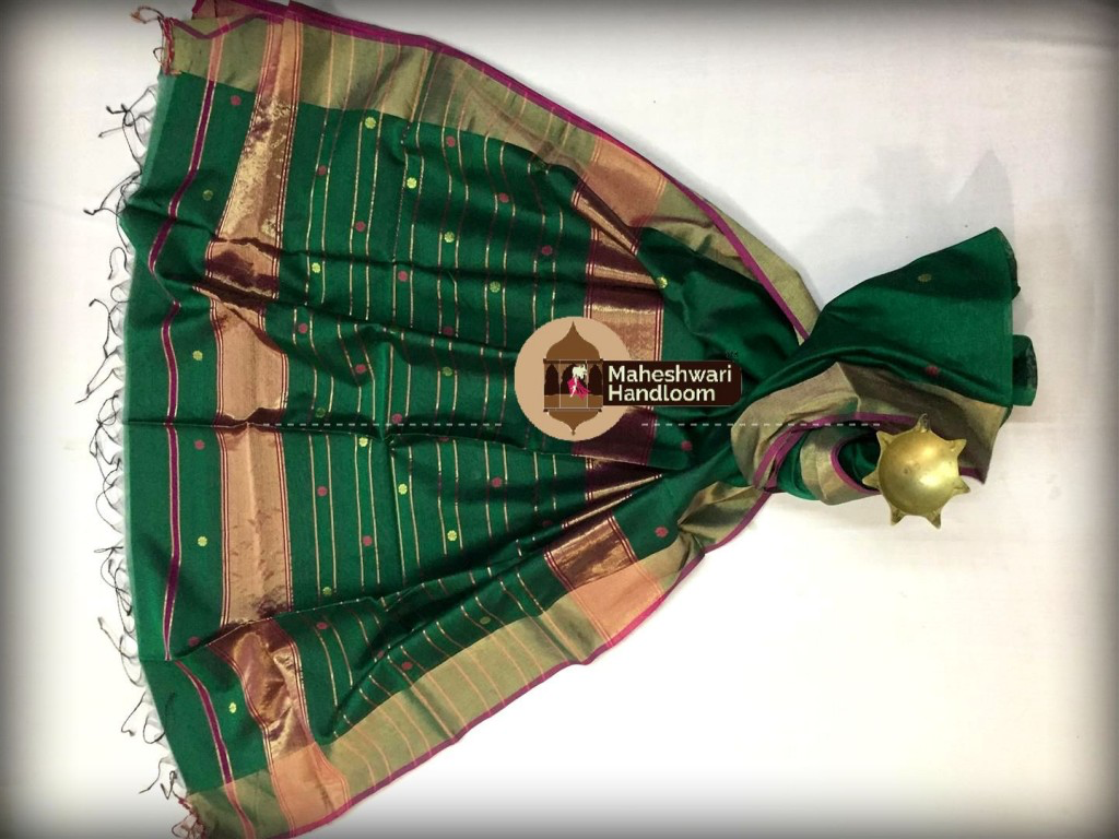 Maheshwari Sarees from looms by Weavers of Maheshwar, Madhya Pradesh